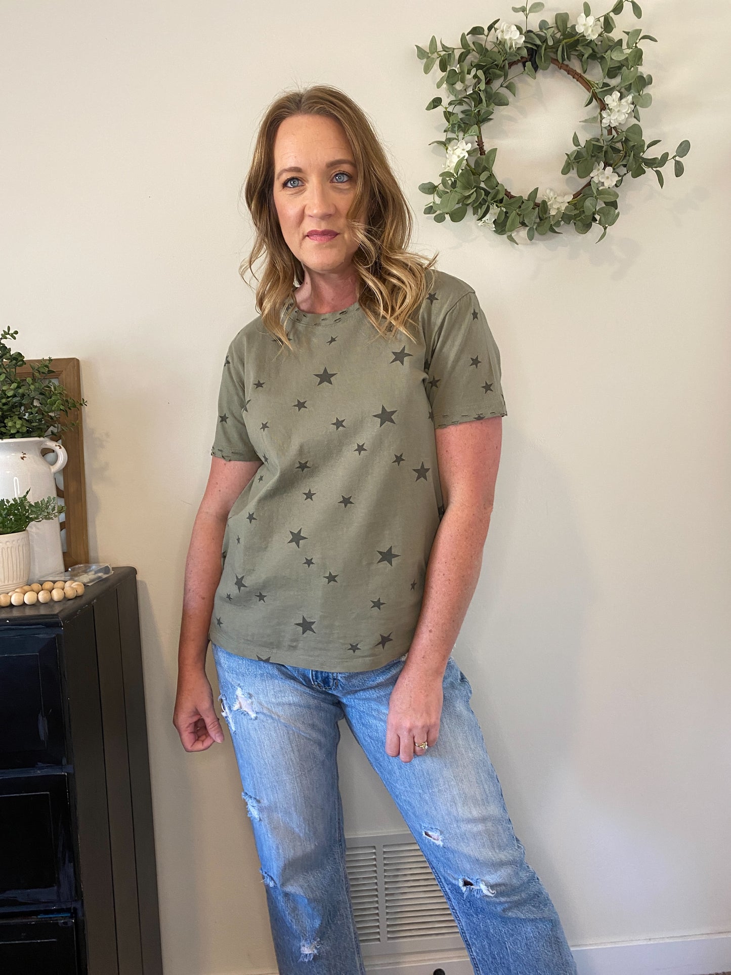 Kendall Distressed Star Top