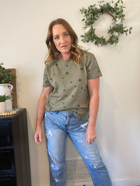 Kendall Distressed Star Top