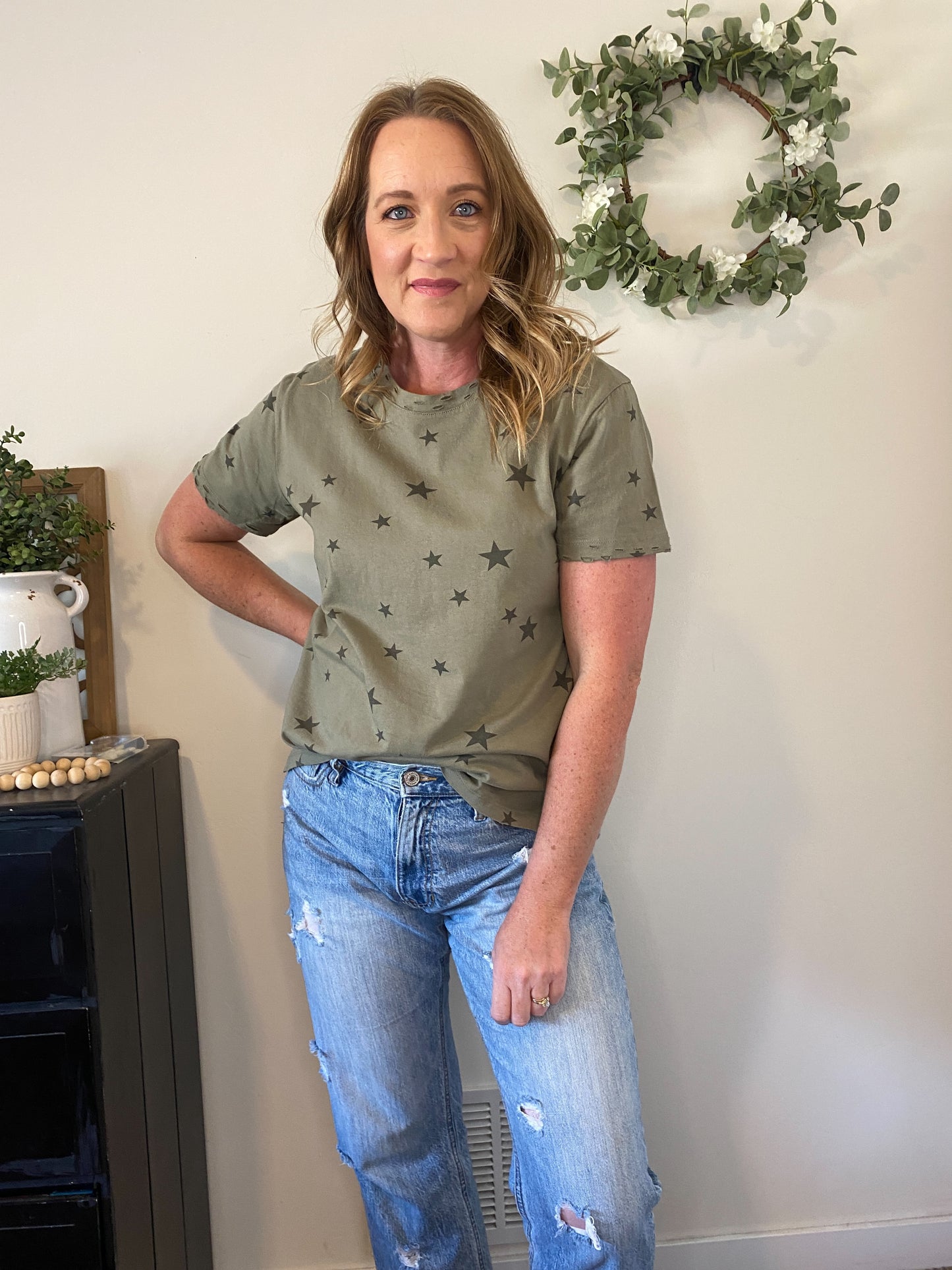 Kendall Distressed Star Top