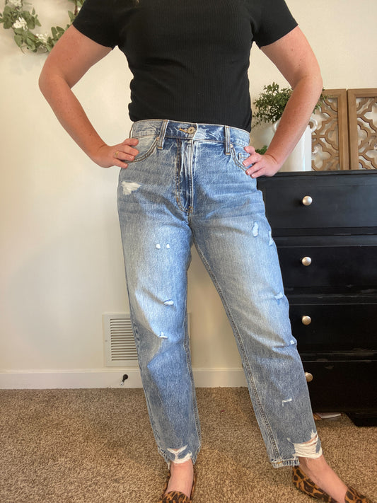 KanCan Mid Rise Straight Leg Jean