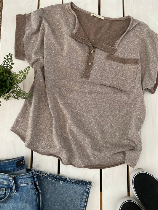 Dana Short Sleeve Top in Mocha